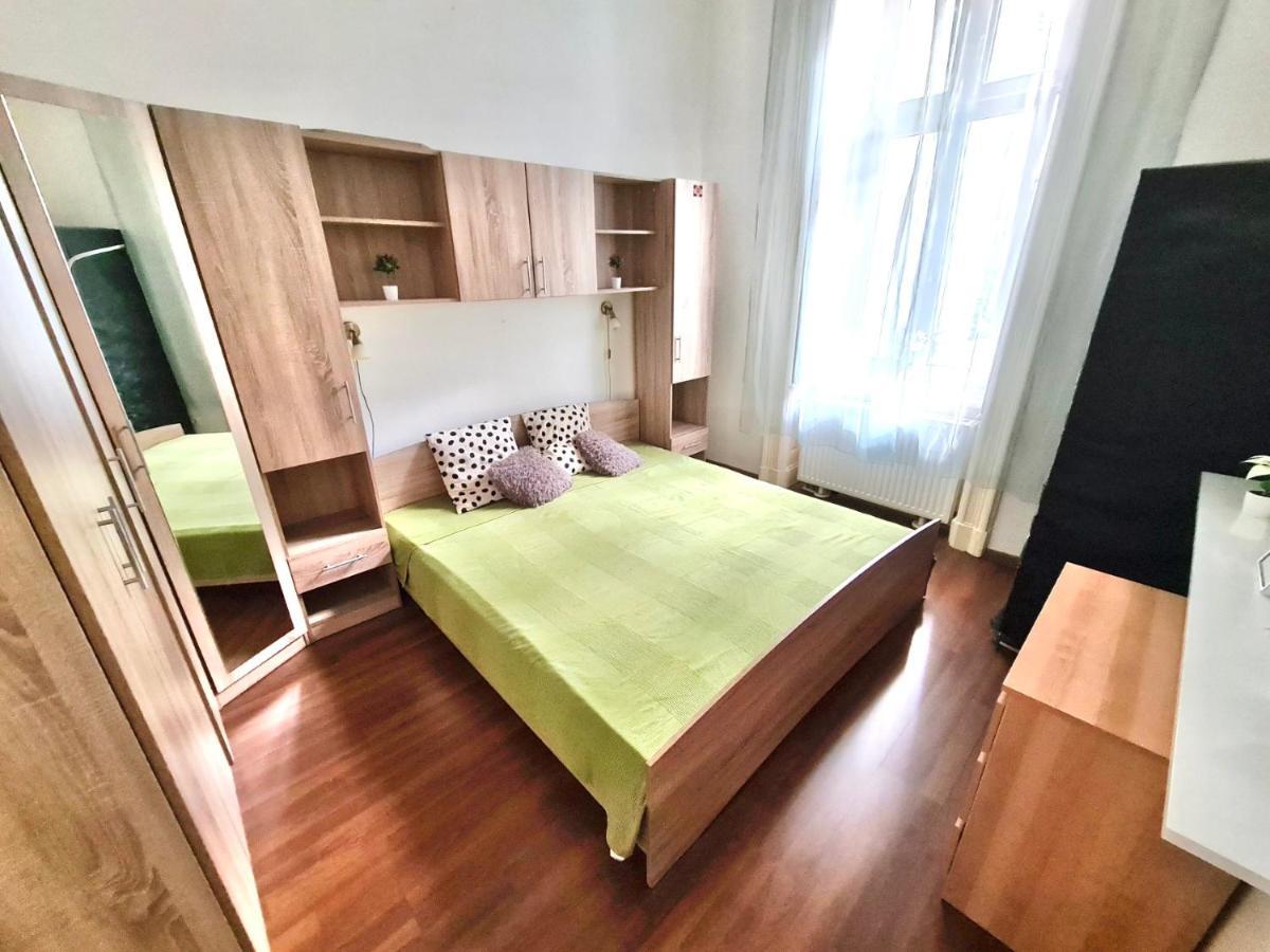 Ricky Apartment Budapest Exterior foto