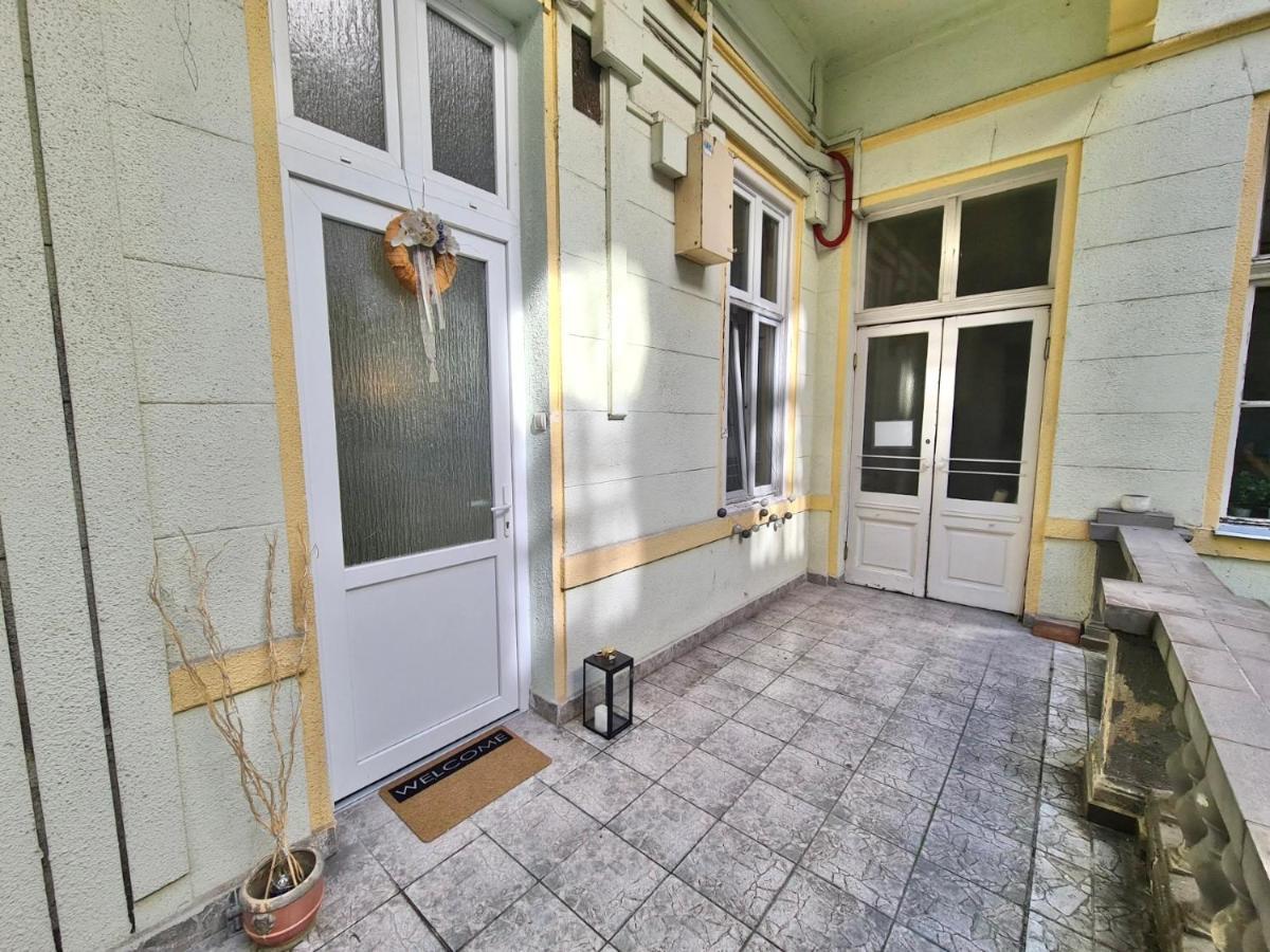 Ricky Apartment Budapest Exterior foto