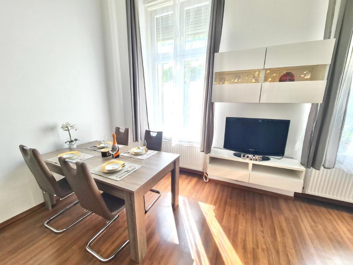 Ricky Apartment Budapest Exterior foto